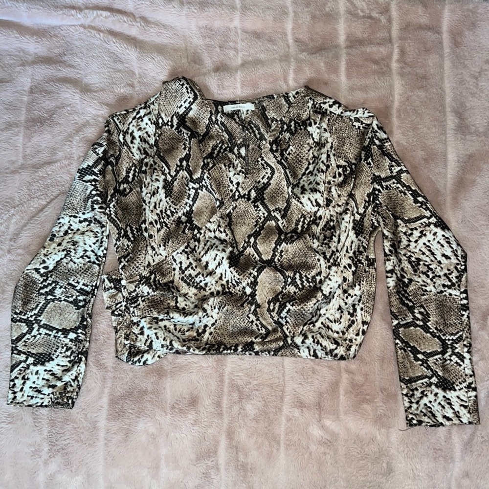 Snake print wrap top with V neck line & button details